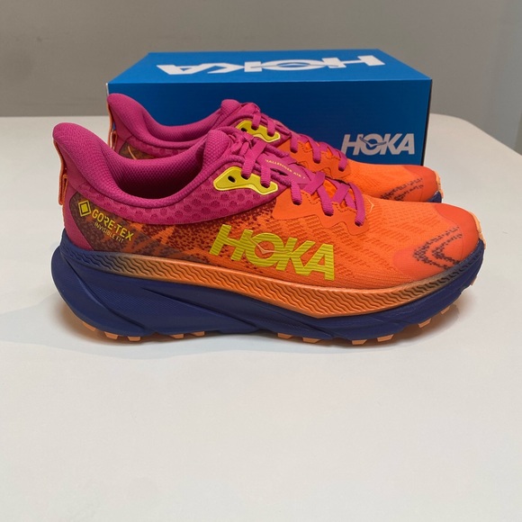 Hoka Challenger ATR 7 GTX Vibrant Orange/Pink Yarrow sz 7.5, 8, 8.5,9 New in Box - Picture 3 of 10